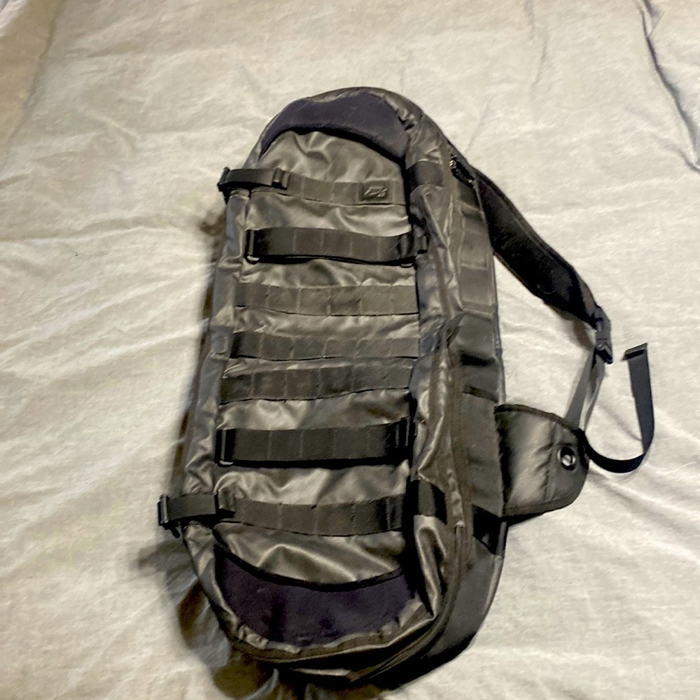 Vintage Nike SB Shuttle skateboard carrier backpack